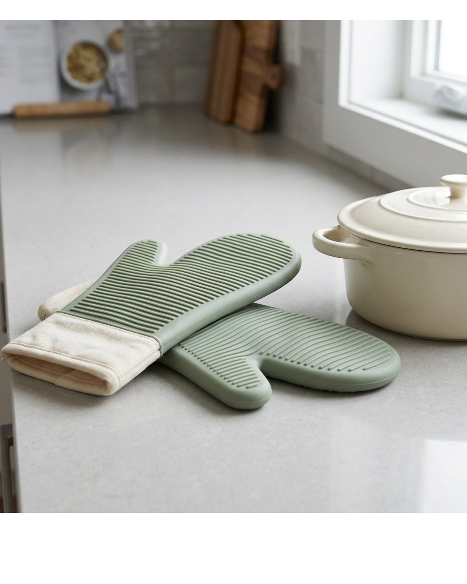 Bjwfx Moldridge Silicone Oven Mitts 13.8 in Sage Pair - Lifestyle view